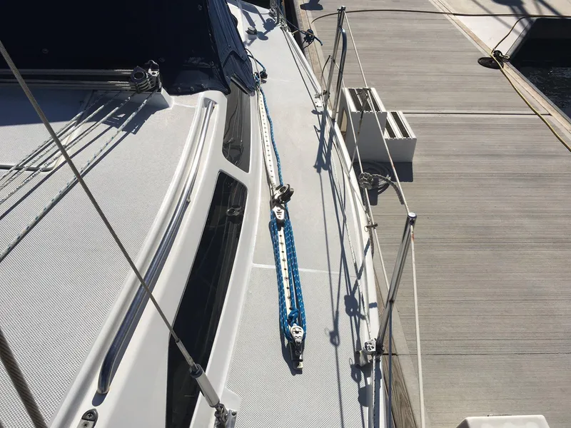 2001 Catalina 320