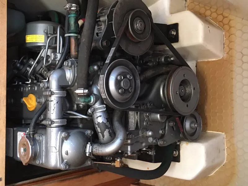 2001 Catalina 320