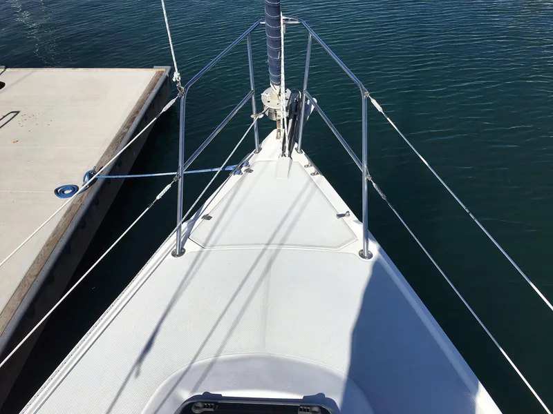 2001 Catalina 320