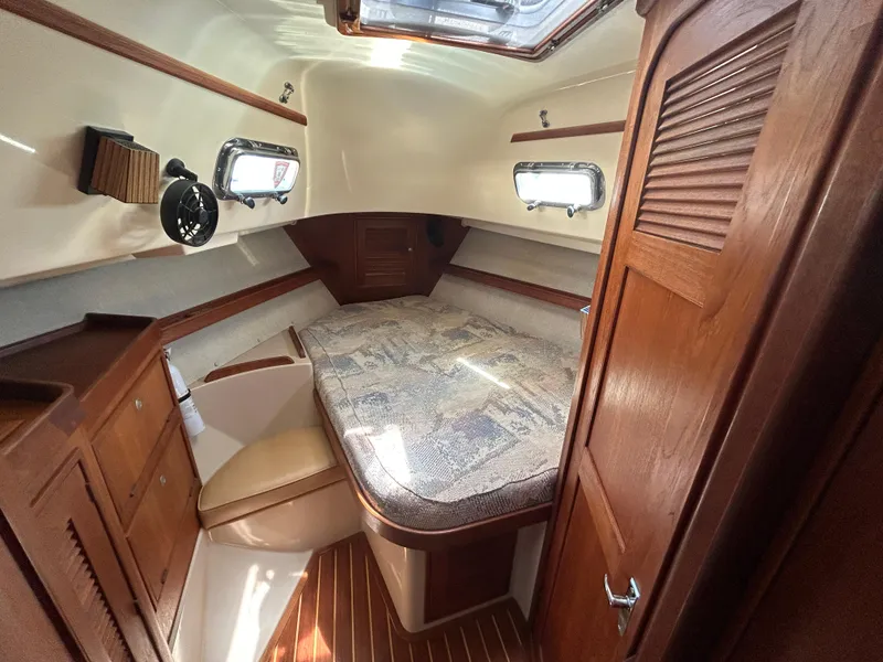 FWD Cabin