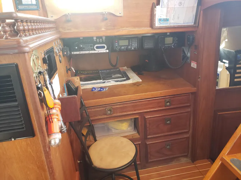1974 Maple Leaf Center Cockpit
