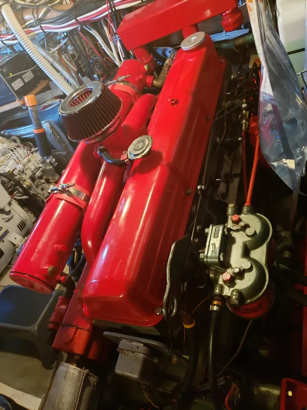 1974 Maple Leaf Center Cockpit