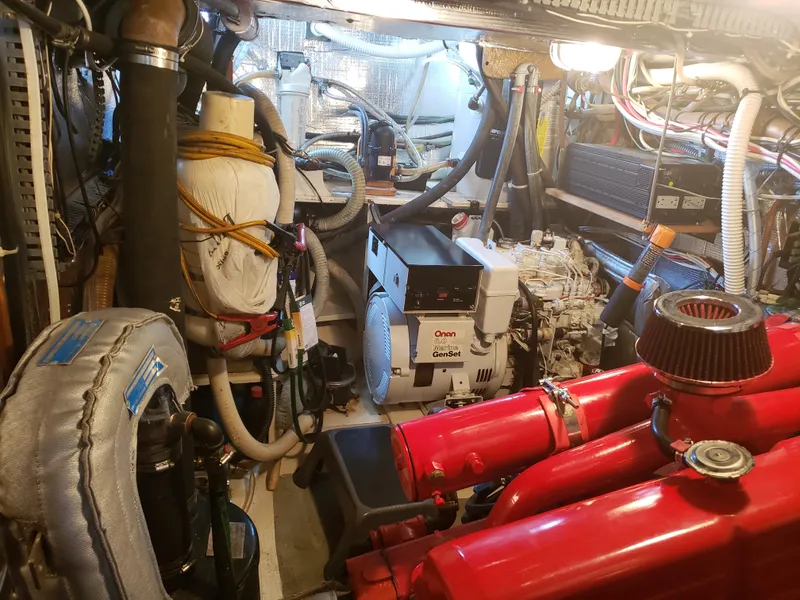 1974 Maple Leaf Center Cockpit