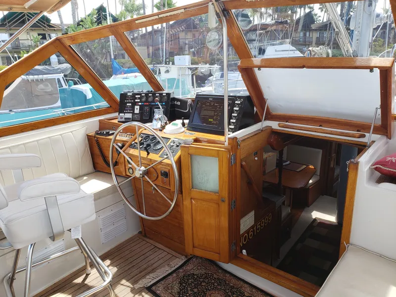 1974 Maple Leaf Center Cockpit