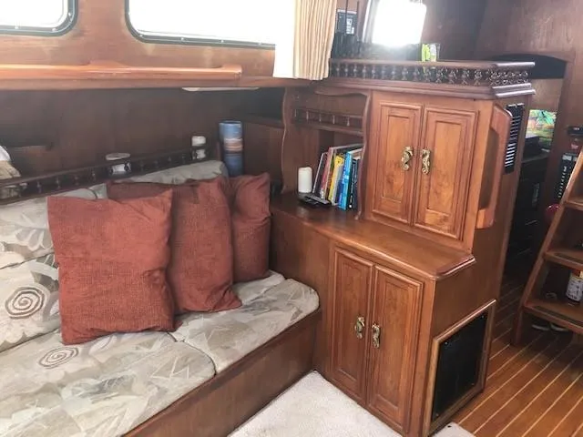 1974 Maple Leaf Center Cockpit