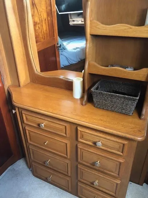 1974 Maple Leaf Center Cockpit