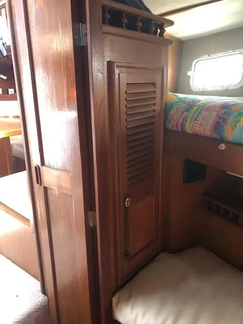 1974 Maple Leaf Center Cockpit