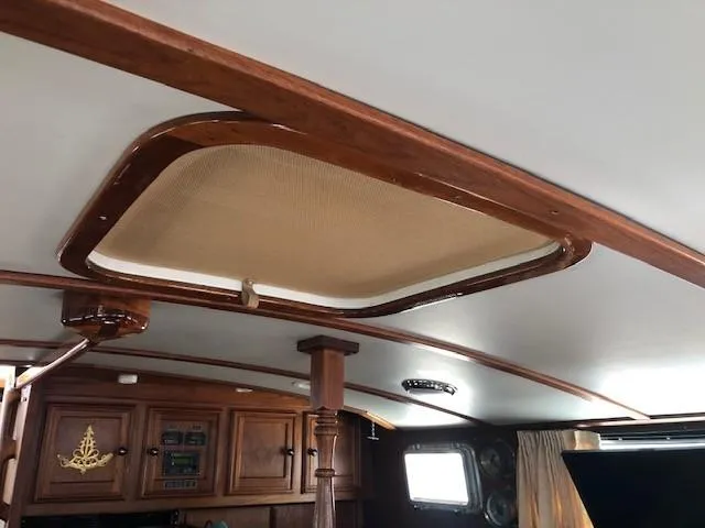 1974 Maple Leaf Center Cockpit