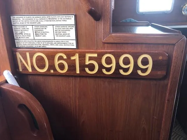 1974 Maple Leaf Center Cockpit