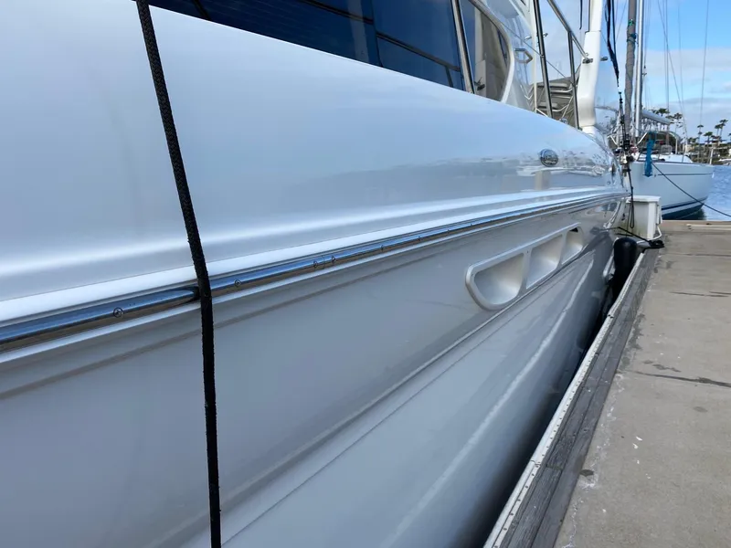 2005 Sea Ray 480 Motor Yacht