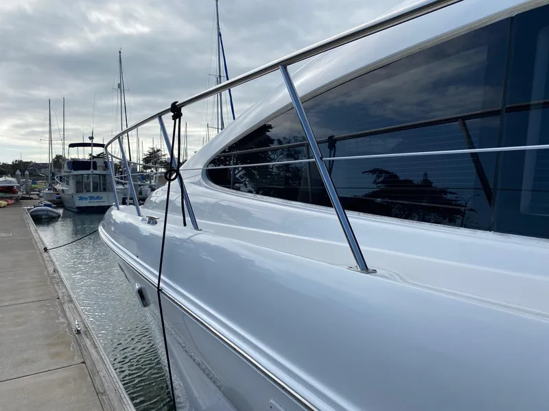 2005 Sea Ray 480 Motor Yacht