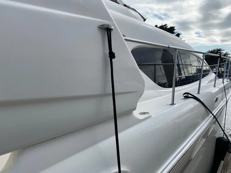 2005 Sea Ray 480 Motor Yacht