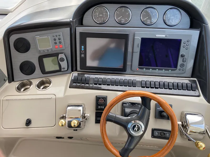 2005 Sea Ray 480 Motor Yacht