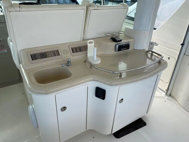 2005 Sea Ray 480 Motor Yacht