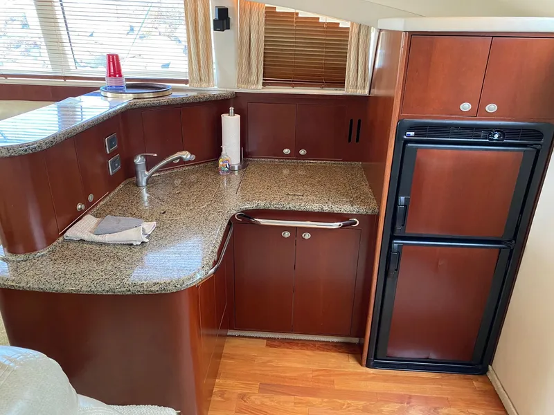 2005 Sea Ray 480 Motor Yacht