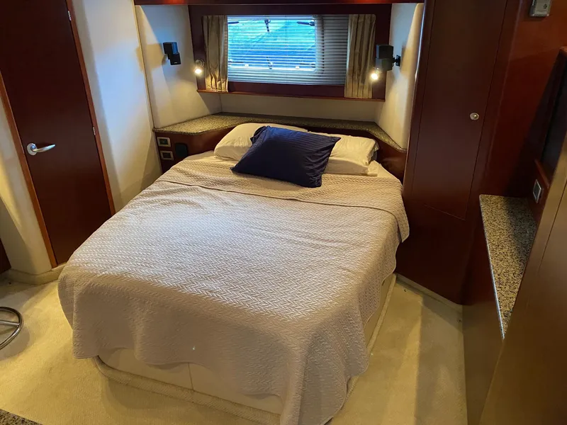 2005 Sea Ray 480 Motor Yacht