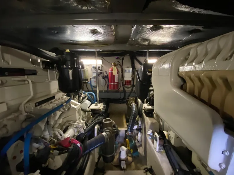 2005 Sea Ray 480 Motor Yacht