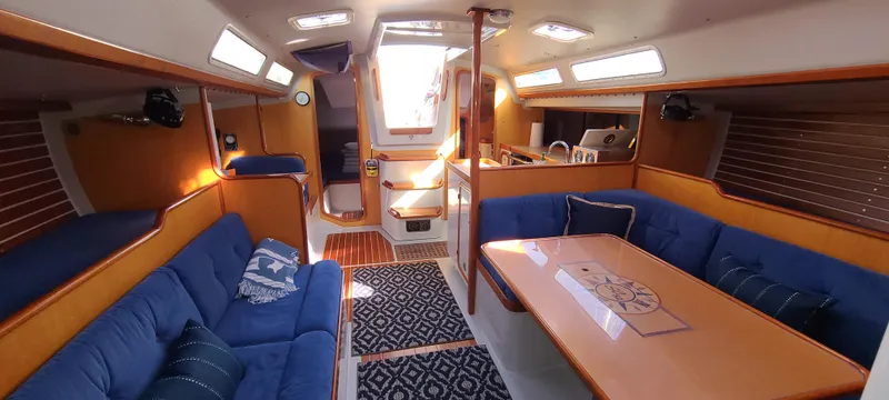 2000 Santa Cruz 52