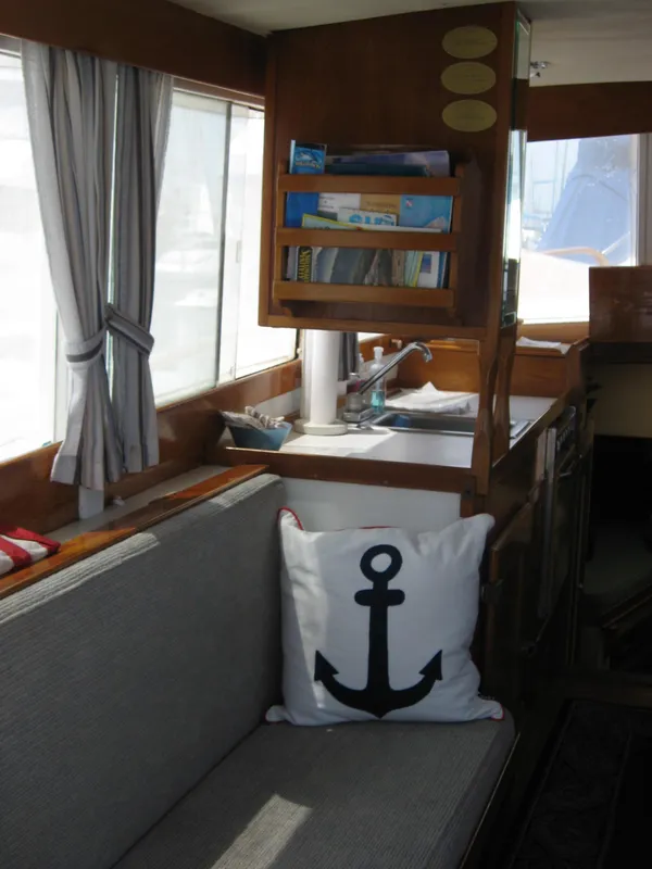 Port Settee