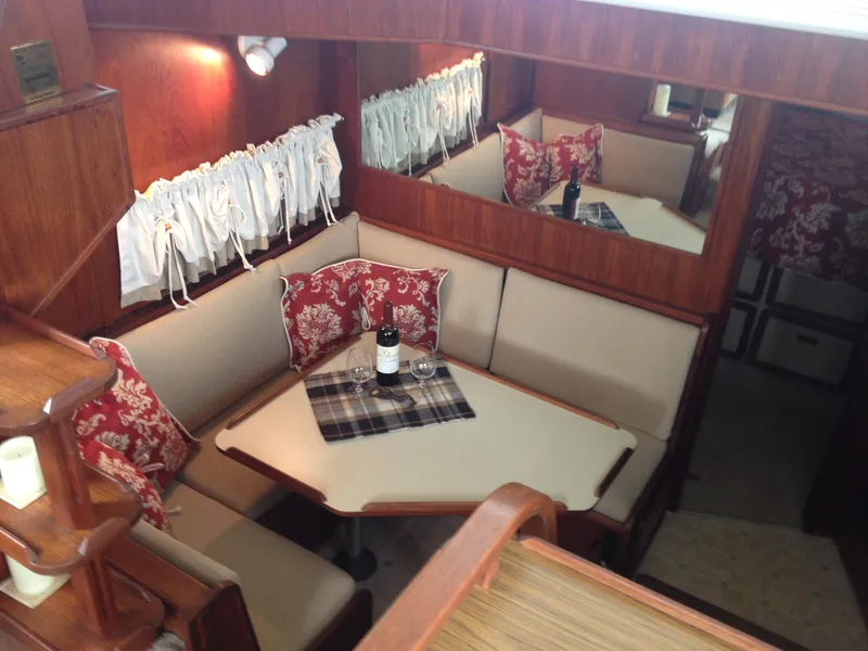 1985 Chris-Craft ACMY 48