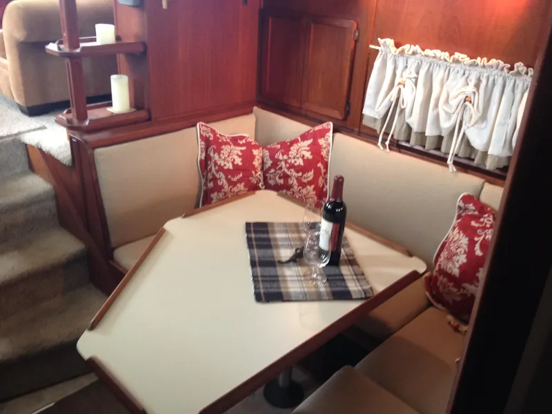 1985 Chris-Craft ACMY 48
