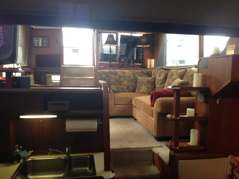1985 Chris-Craft ACMY 48