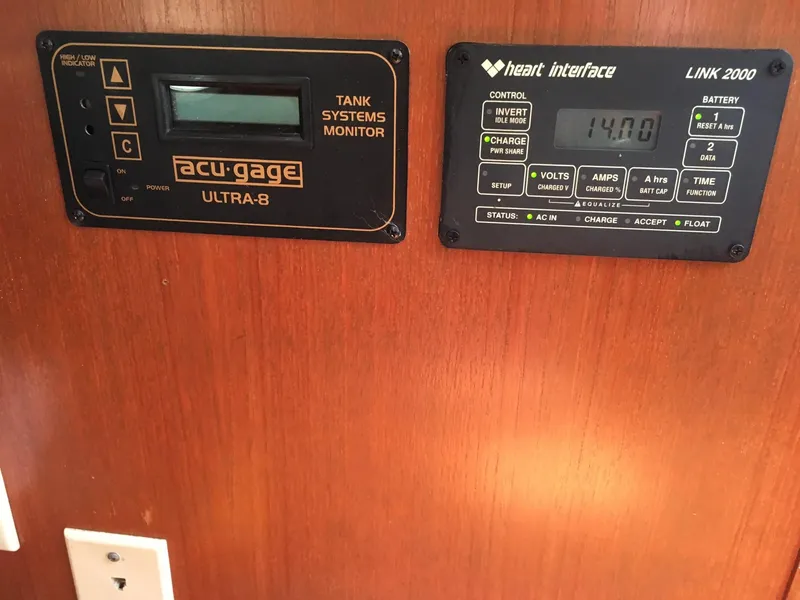 1995 Hunter 336