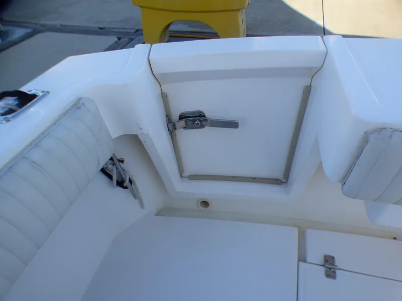 1999 Albemarle 325 Convertible