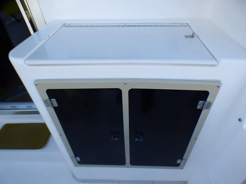 1999 Albemarle 325 Convertible
