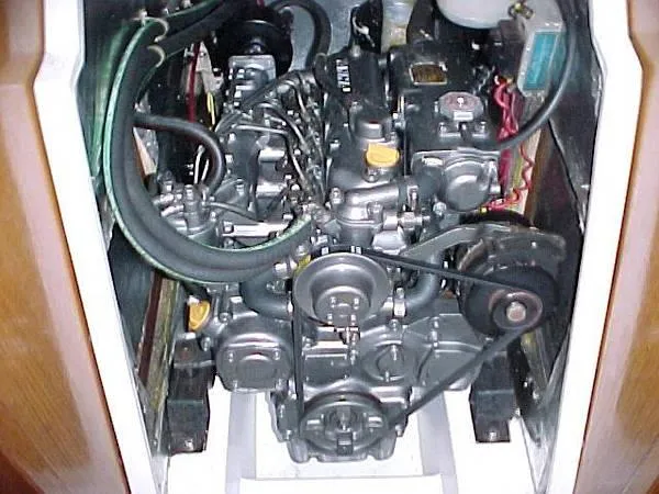 1992 Catalina Tri-Cabin