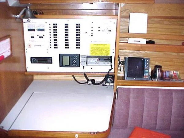 1992 Catalina Tri-Cabin