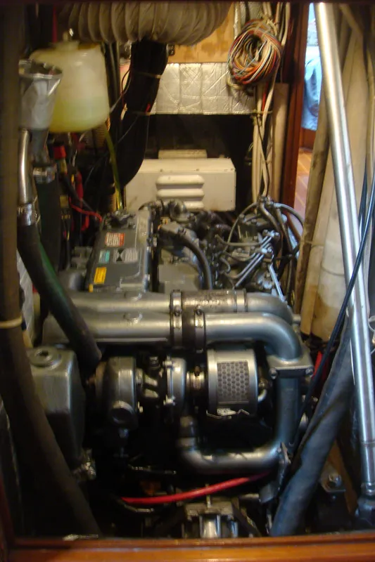 Engine-Yanmar 76 HP