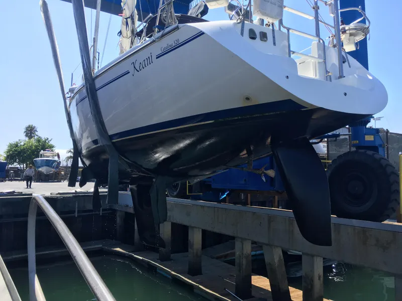 2001 Catalina 320