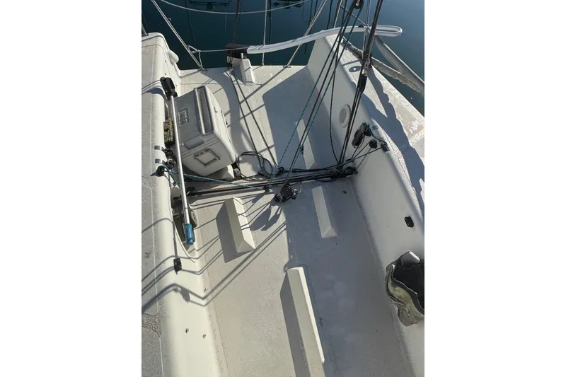 Cockpit of a 2007 Flying Tiger 10M sailboat with rigging and equipment.