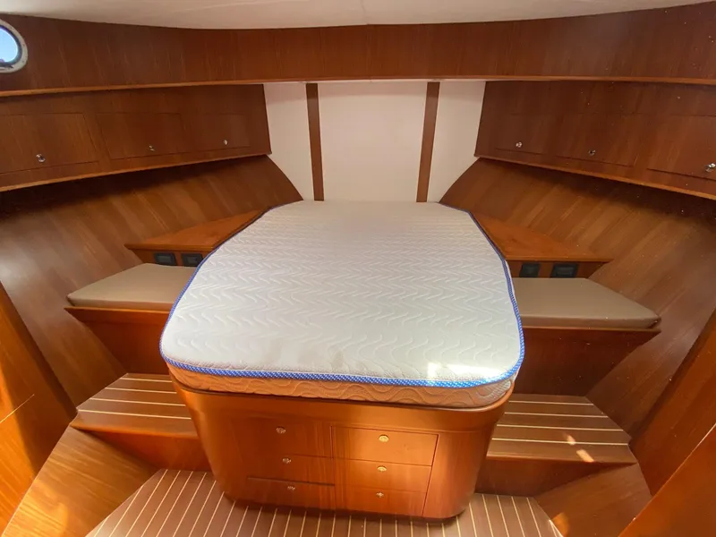 Fwd cabin