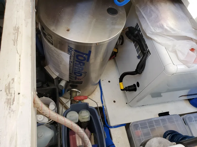 Hot water heater, Kphler Generator