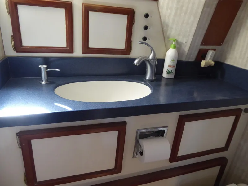 Forward cabin sink
