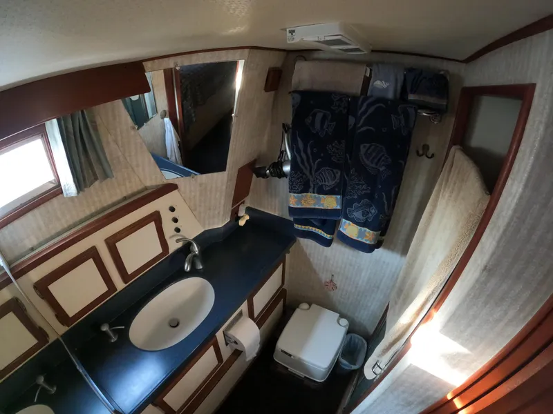 1978 Viking 43 Double Cabin