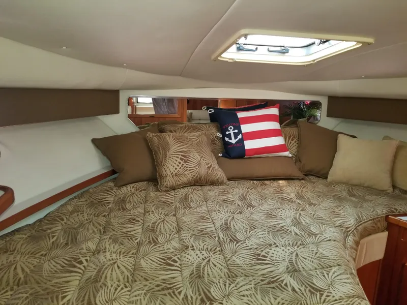 1995 Tiara Yachts 35 Express