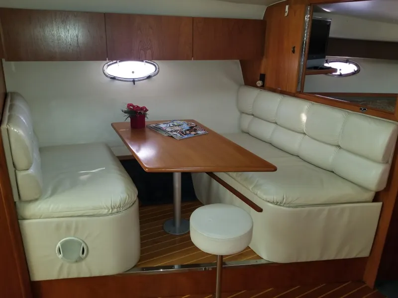 1995 Tiara Yachts 35 Express