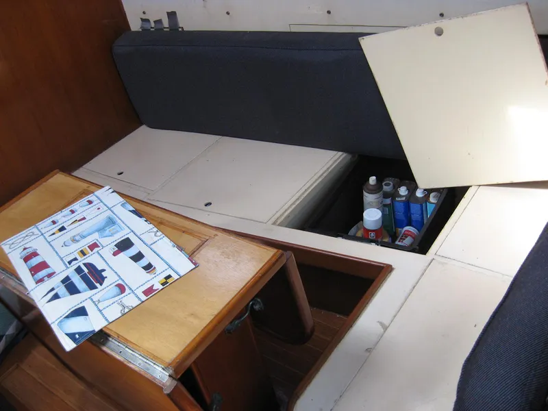 Salon Storage