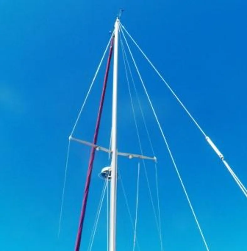 UPPER MAST AND RADAR MOUNT