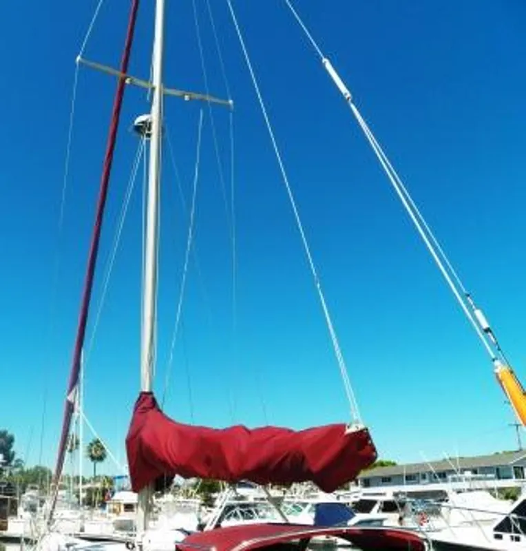 LOWER MAST AND BOOM