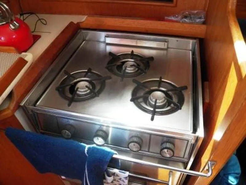 GALLEY STOVE WITHOUT CUTTING BLOCK