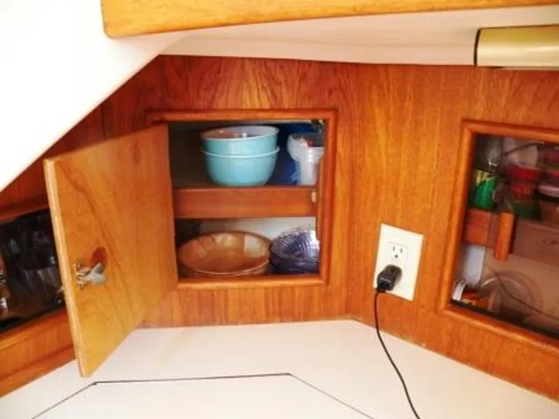 CABINETS AND REFERIGERATION BOX