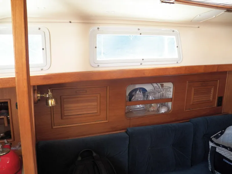 SALON PORTLIGHTS AND CABINETS