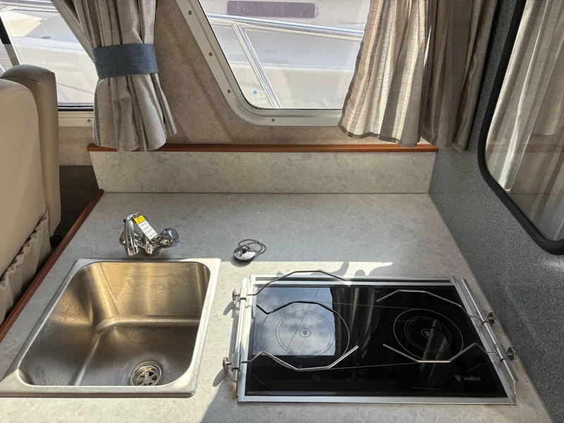 Starboard Sink and Cooktop
