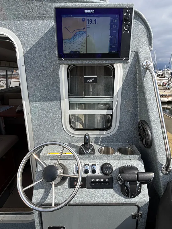2023 KingFisher 3025 Destination