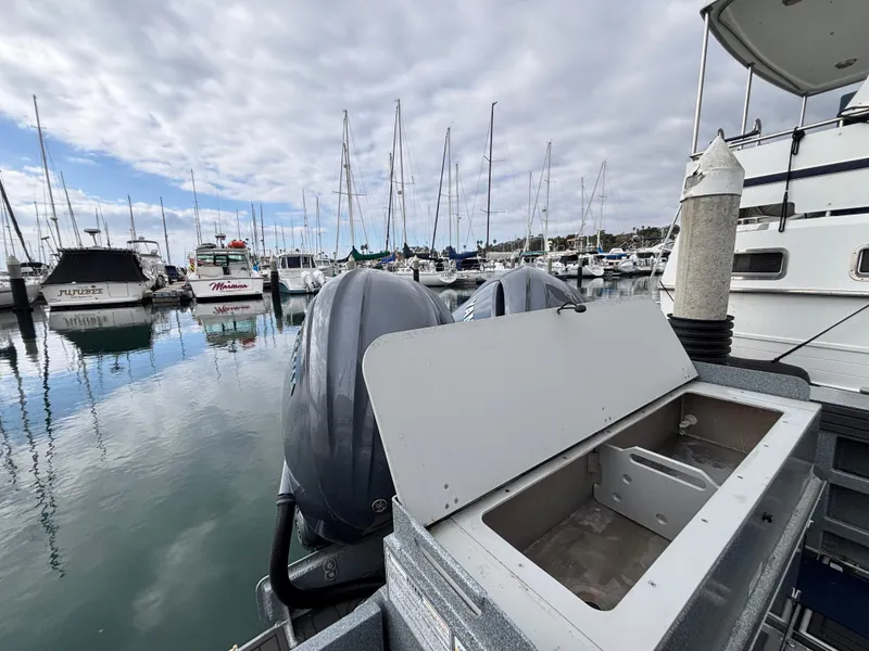 2023 KingFisher 3025 Destination