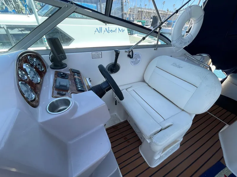 2004 Rinker Fiesta Vee 270